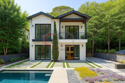 Çelik Yapım Merkezi 136 m2 4+1 Çift Katlı Prefabrik Villa